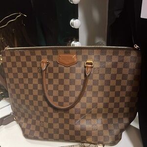 Louis Vuitton purse